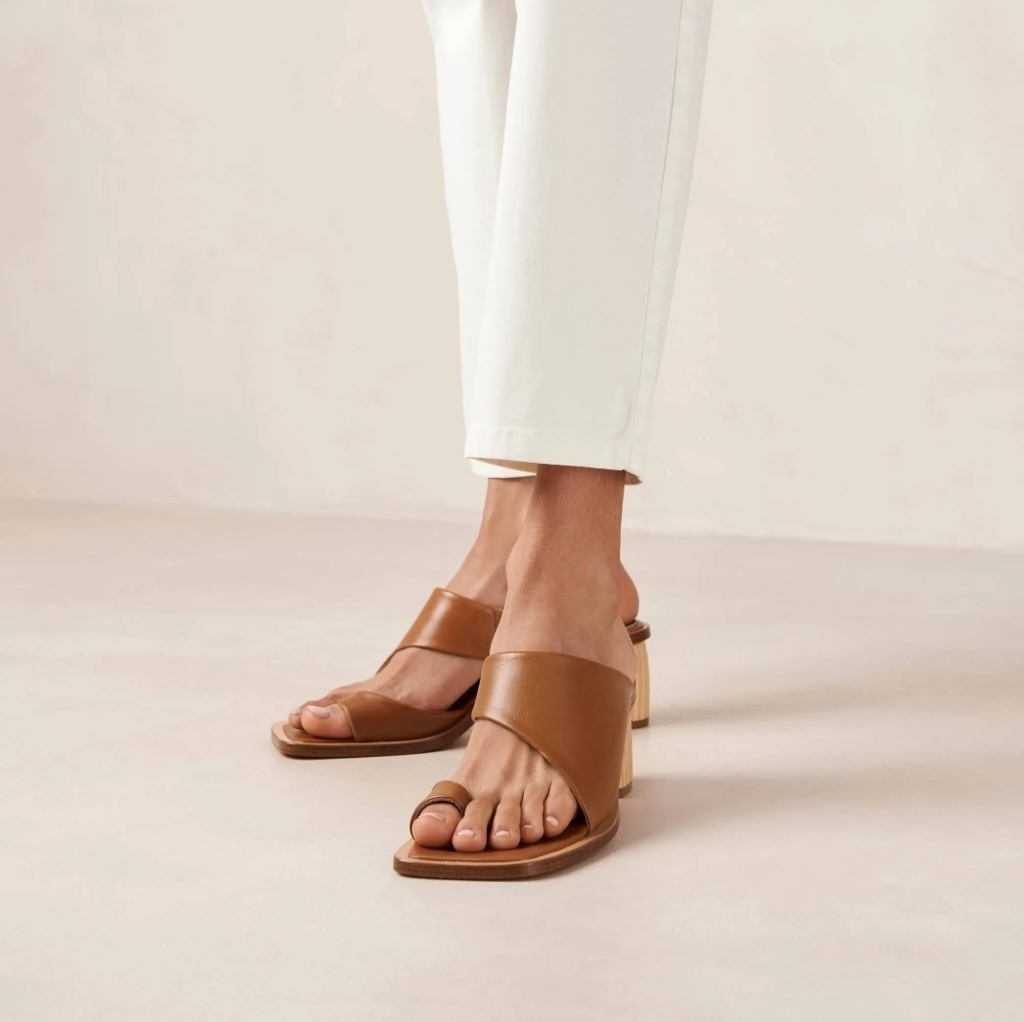 Alohas Josie Leather Sandal Women's 36